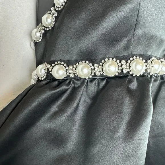 1920s fashion black dress 1920s Black Beaded Sequin Stella Flapper Dress main image 0